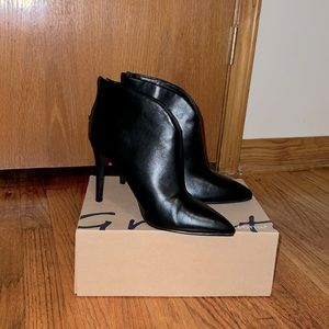 Size 10, stiletto heel booties